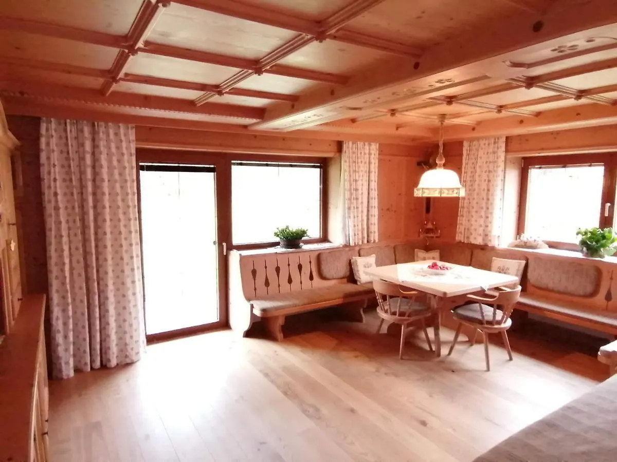 Vakantiehuis Apartmenthaus Paradise Innsbruck