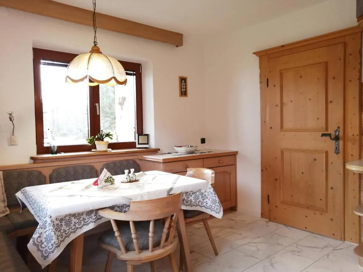 Apartmenthaus Paradise Innsbruck 0*,